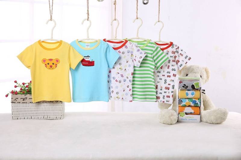 Baby's Multicolor T-Shirts 5 pcs Set Baby's Multicolor T-Shirts 5 pcs Set
